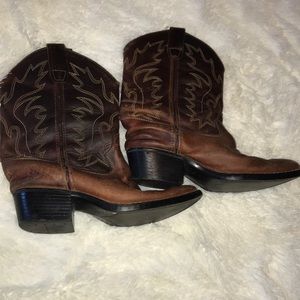 Girl’s Old West size 3 boots